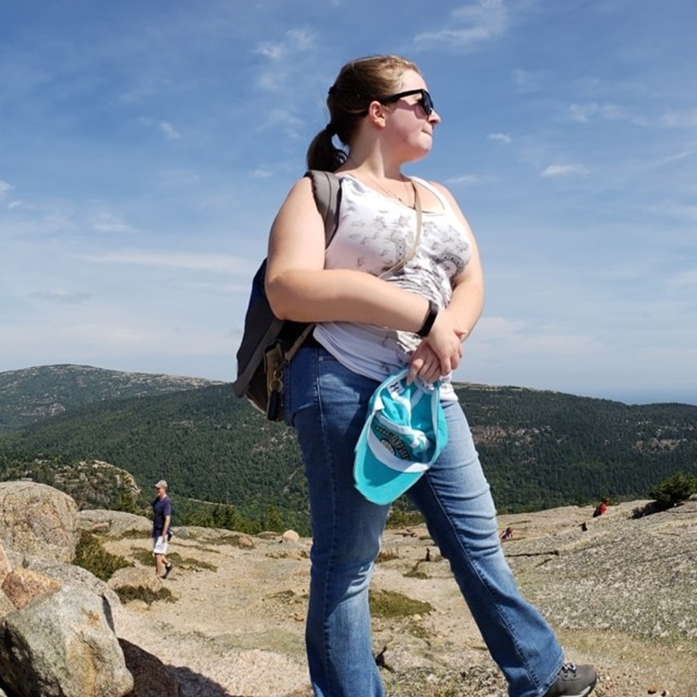 Meet your Posher, Emily